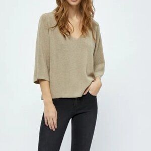 ZARA Rib Knit V-Neck Balloon Sleeve 3/4 Top